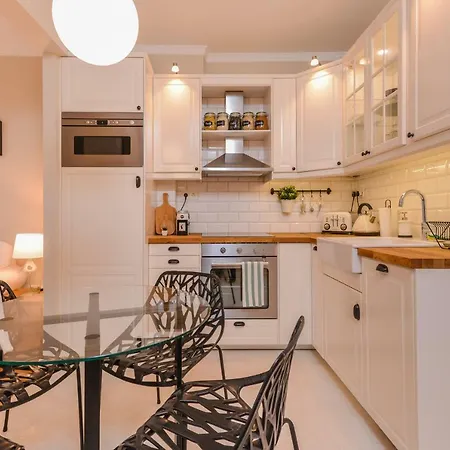 Cо́coellie - Aesthetic 2bd Near National Palace By Flat Mаnager