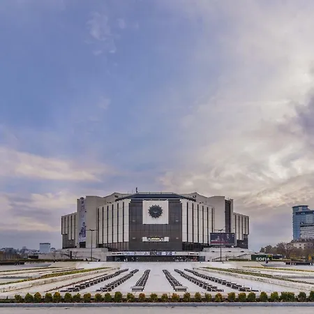 Cо́coellie - Aesthetic 2bd Near National Palace By Flat Mаnager