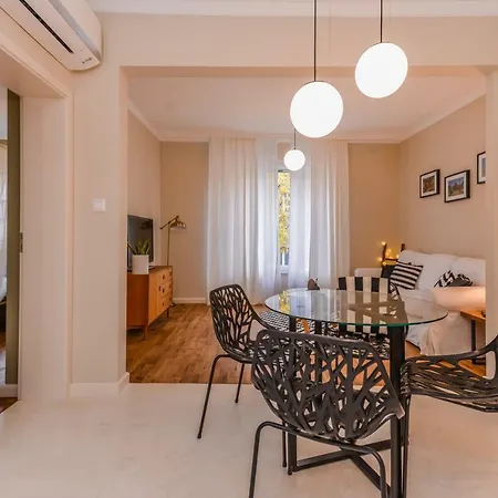 Cо́coellie - Aesthetic 2bd Near National Palace By Flat Mаnager Apartmán Sofie