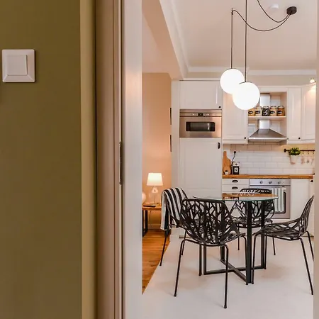 Cо́coellie - Aesthetic 2bd Near National Palace By Flat Mаnager *