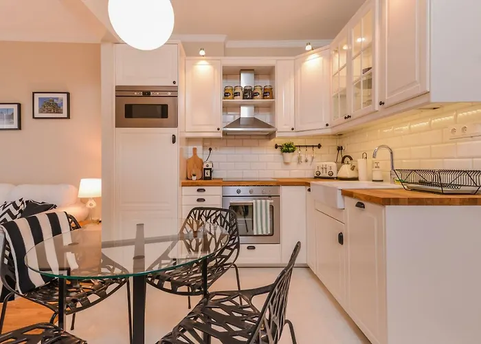 Cо́coellie - Aesthetic 2bd Near National Palace By Flat Mаnager