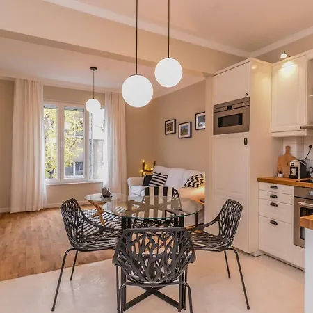 Cо́coellie - Aesthetic 2bd Near National Palace By Flat Mаnager